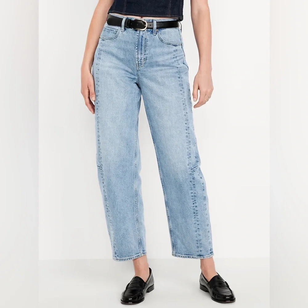 NEW! Old Navy High-Waisted Barrel Ankle Jeans - Size 2 TALL 🖤